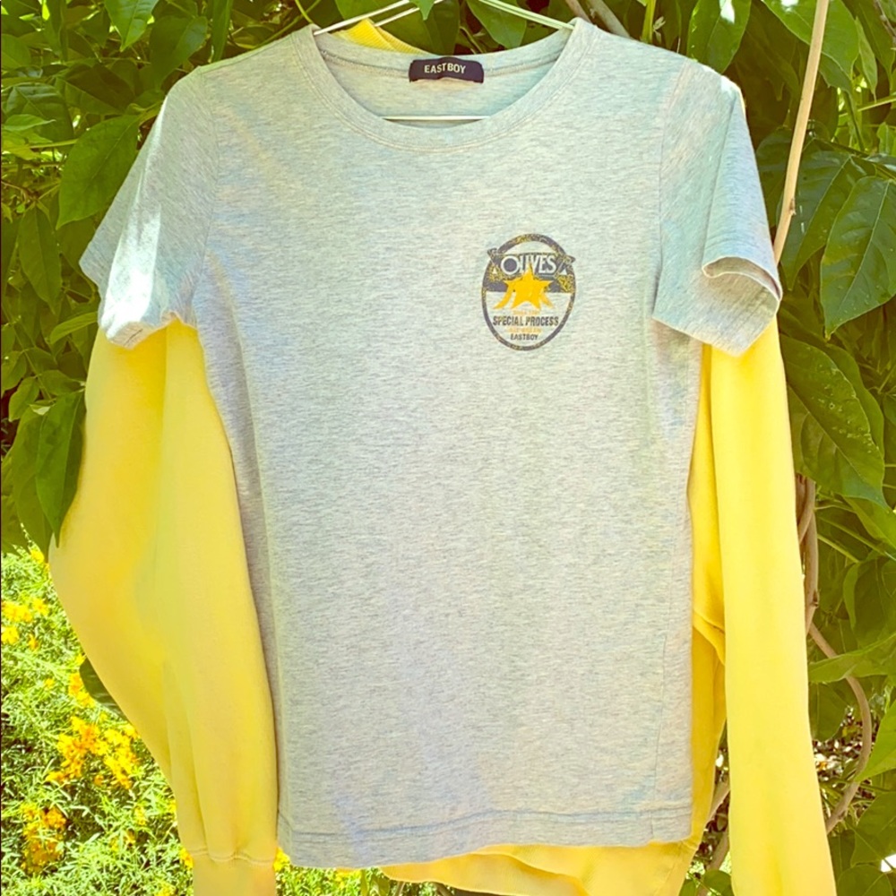 Gray t-shirt